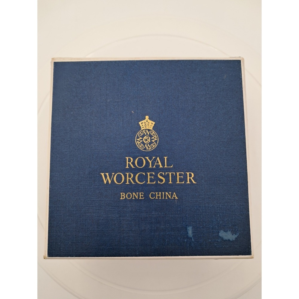 Royal Worcester Bone China Foxhunt Design Trinket Bowl